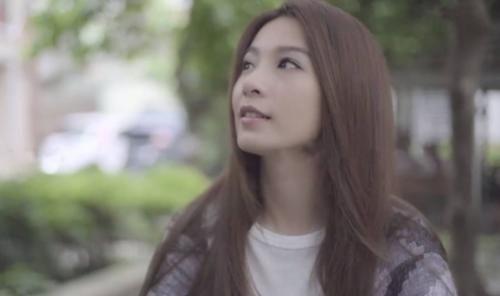 女明星网红翻书视频,展现独特魅力与智慧