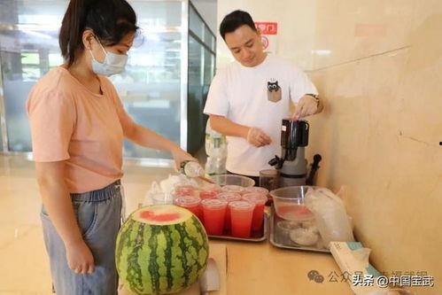 近期热门吃瓜事件办公室,揭秘近期热门吃瓜事件背后的真相