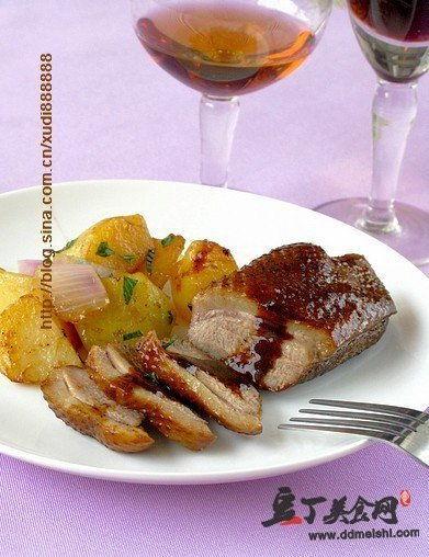 黑椒鸭脯配蜜瓜可以吃吗,美味与营养的完美融合