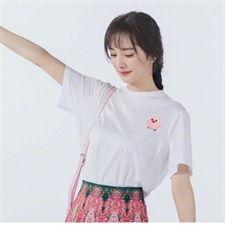 2024明星网红款女,明星网红款女生时尚穿搭指南